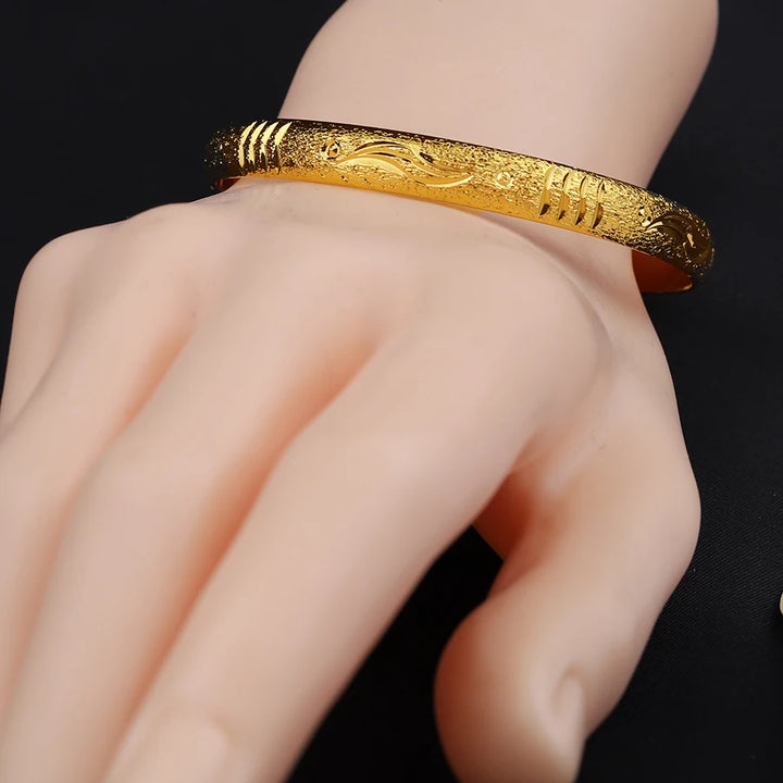 Lenor Traditional Bride Bracelet Set