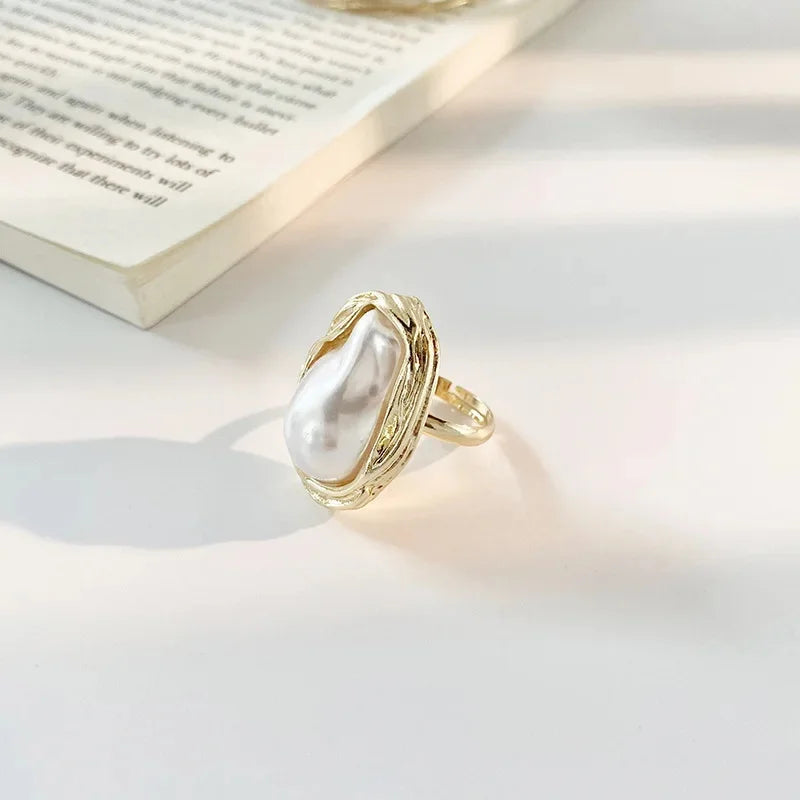 Harlow Pearl Bed Ring