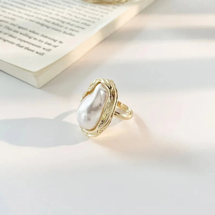 Harlow Pearl Bed Ring