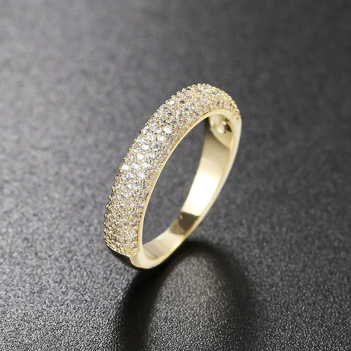 Scarlett Vintage Micro-Inlaid Dainty Band