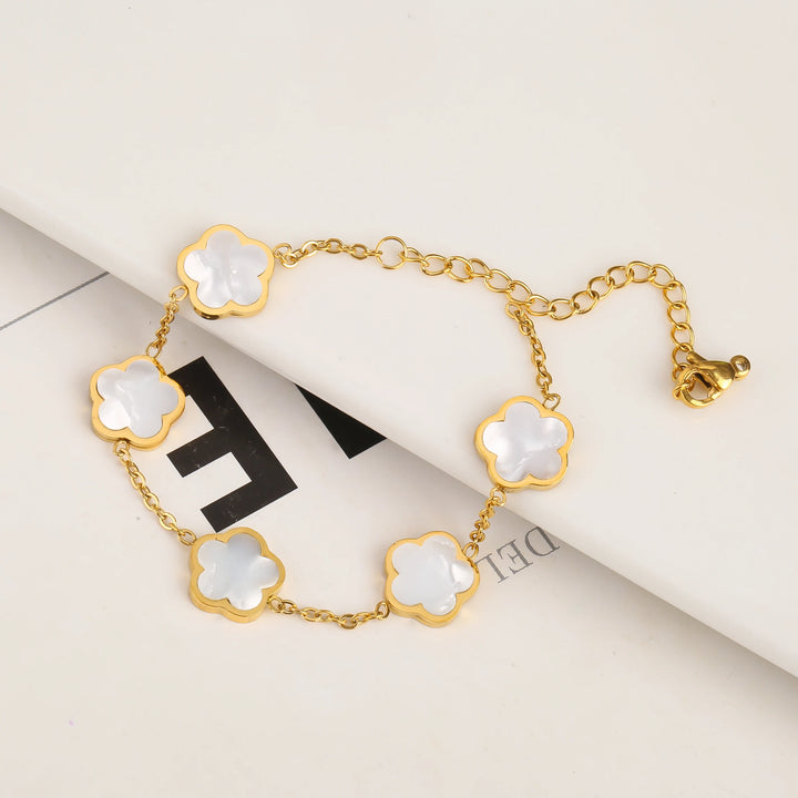 Belle Five Leaf Clover Bracelet