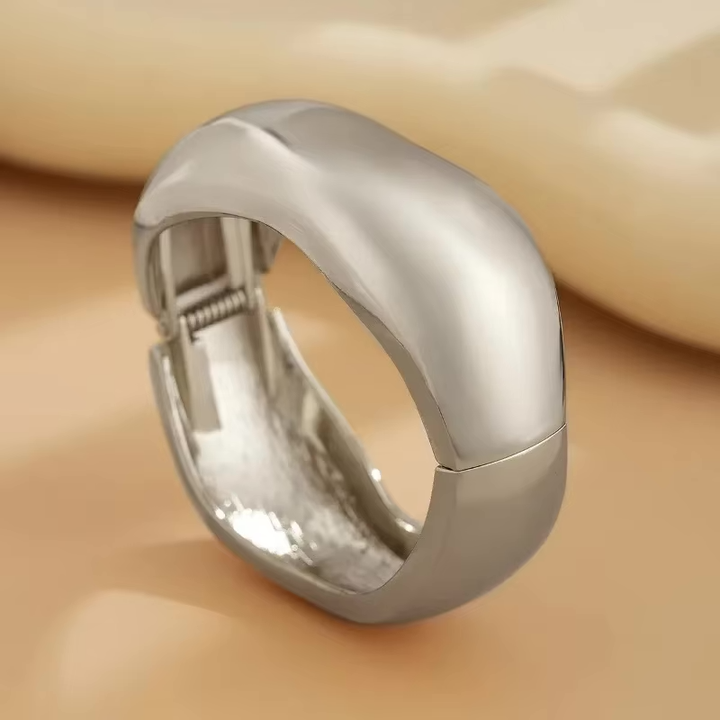 Tala Metal Wave Bangle