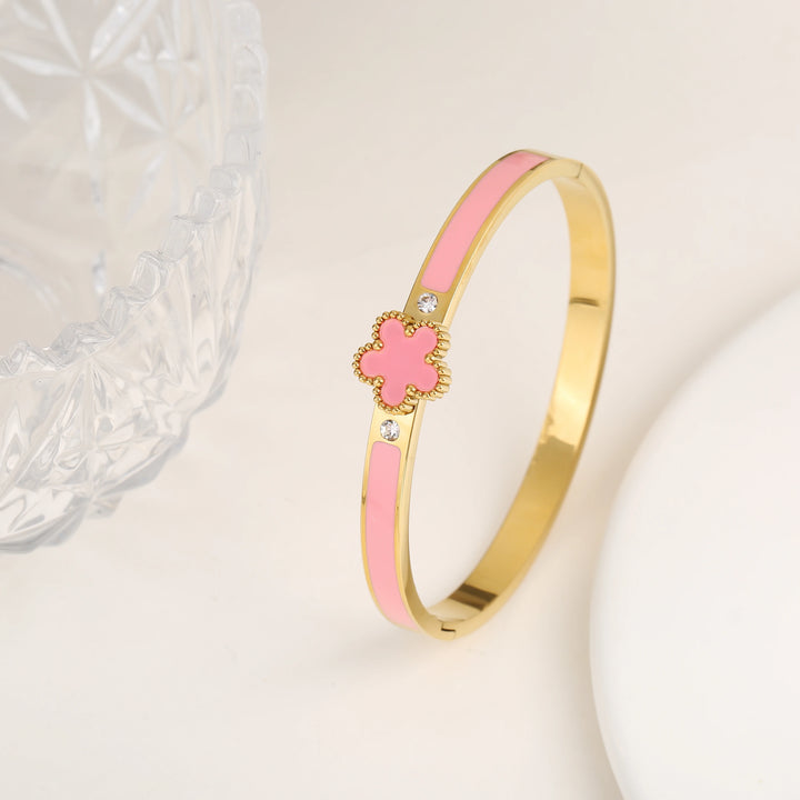 Georgia Five Leaf Clover Bangle