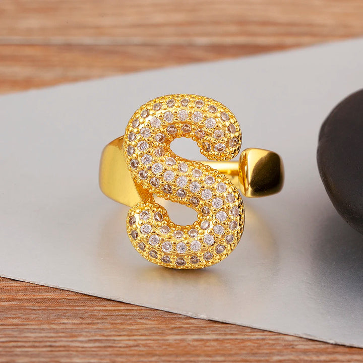 Rosa Letter Ring