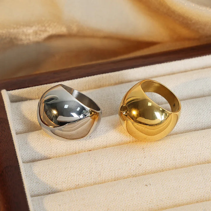 Angeline Ovo Ring