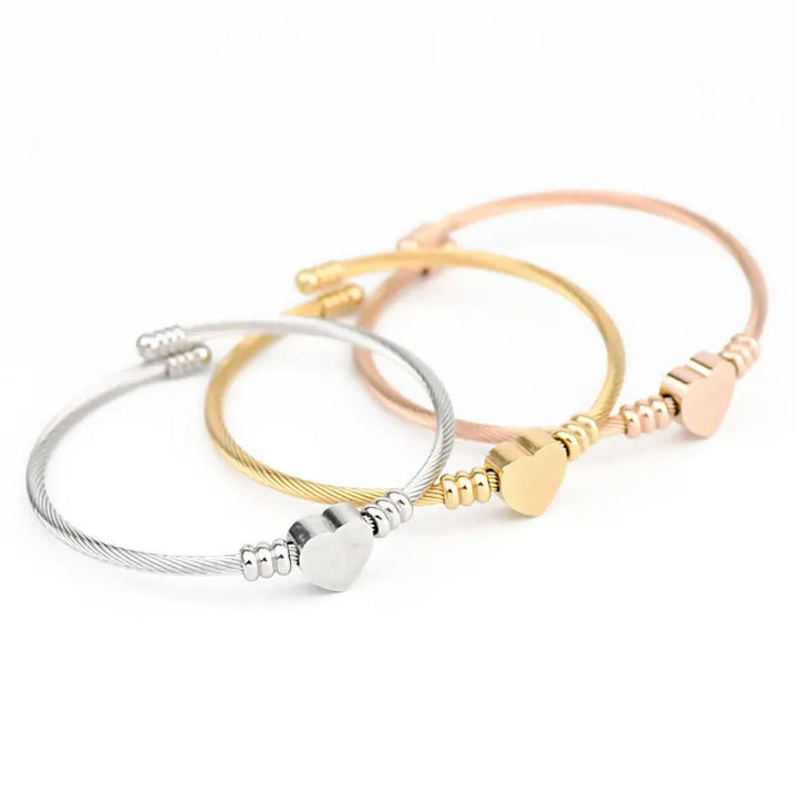 Reba Cable Heart Bangle