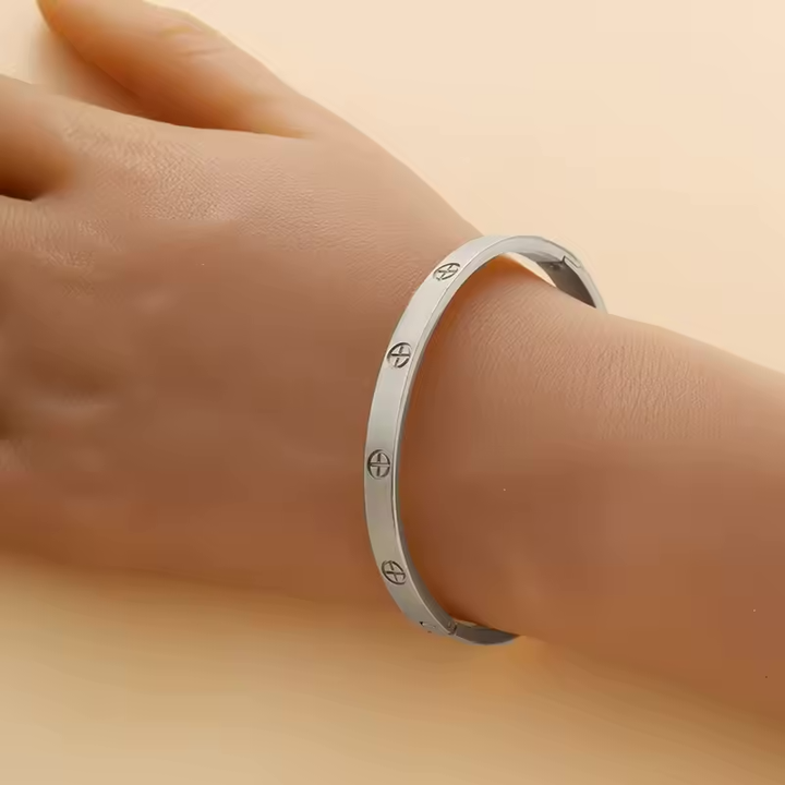Darby Cross Bracelet