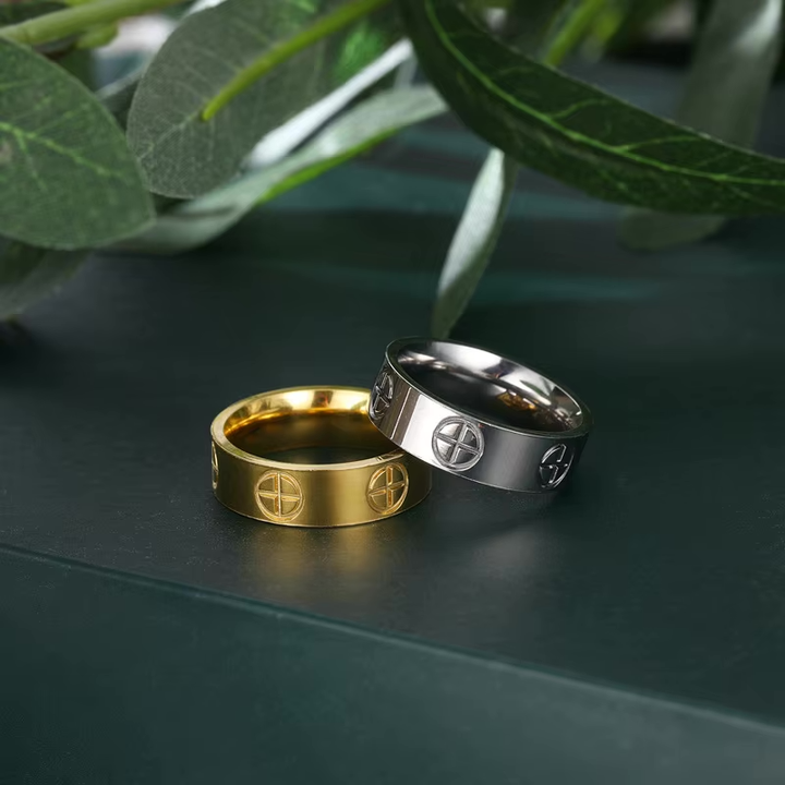 Tate Love Ring