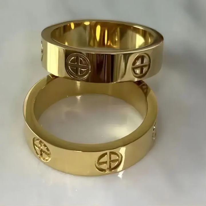 Tate Love Ring