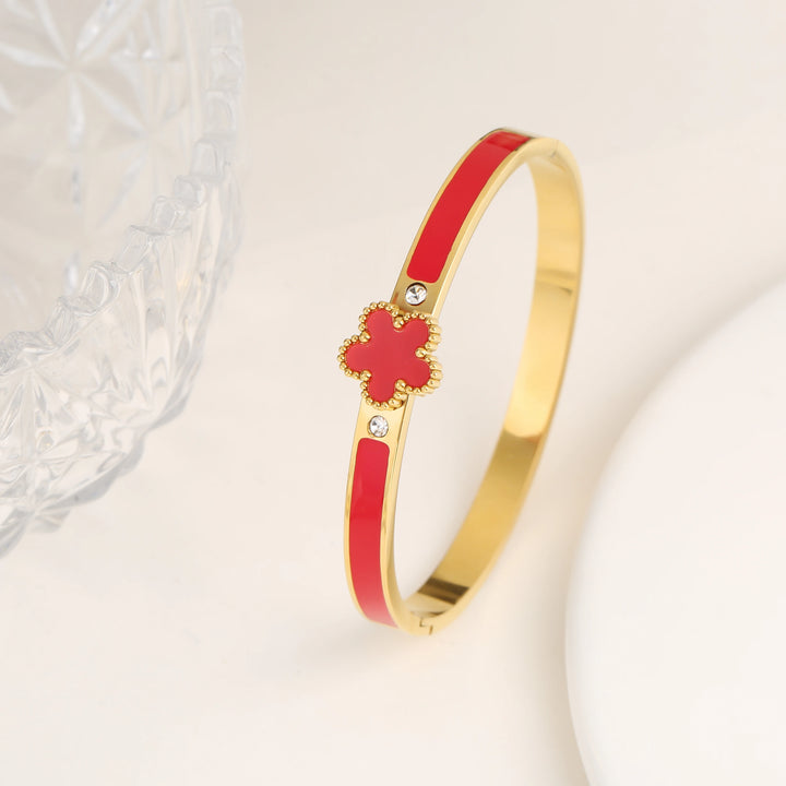 Georgia Five Leaf Clover Bangle