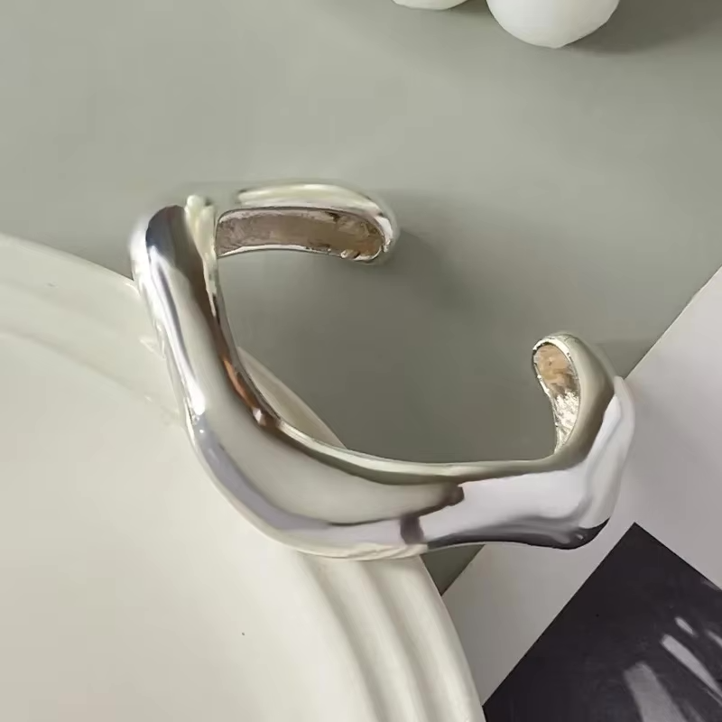 Tala Metal Wave Bangle