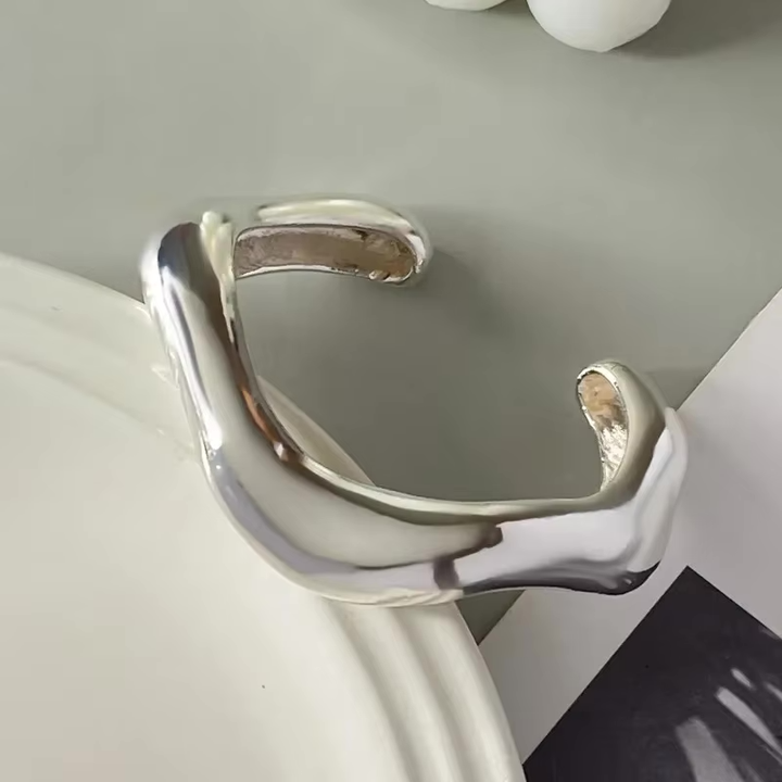 Tala Metal Wave Bangle