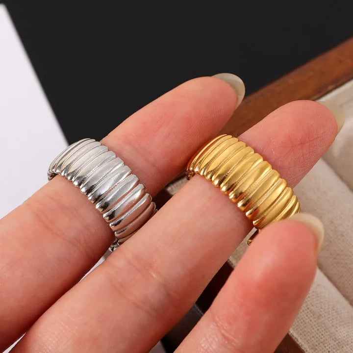 Maisie Stripe Gold Platinum Band