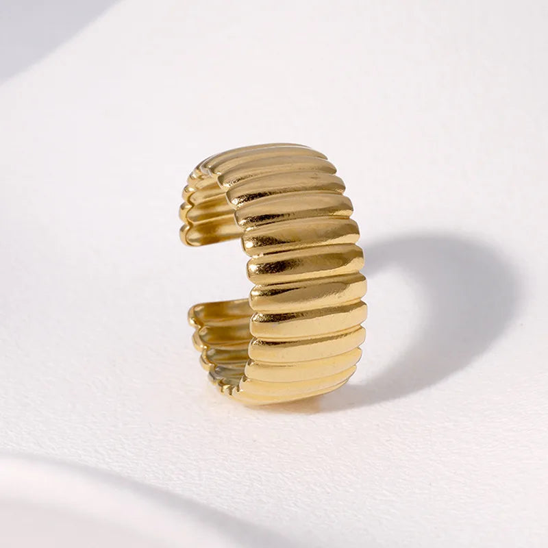 Maisie Stripe Gold Platinum Band