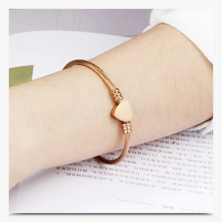 Reba Cable Heart Bangle