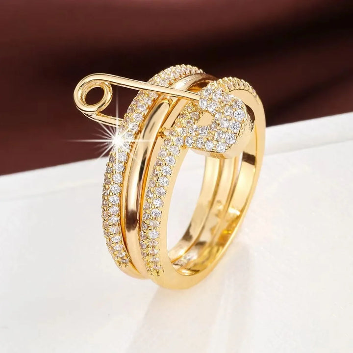 Etta Pin Ring
