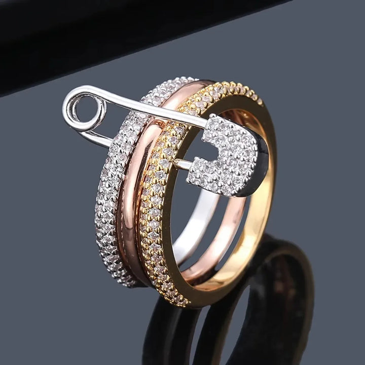 Etta Pin Ring