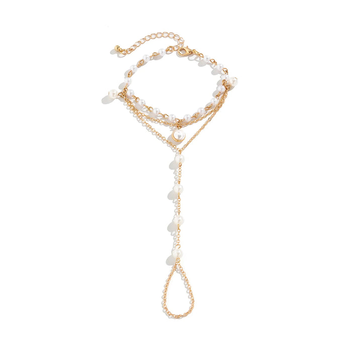 Lilith Pearl Point Hand Chain