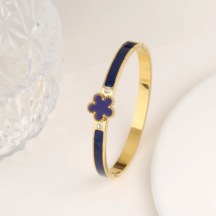 Georgia Five Leaf Clover Bangle