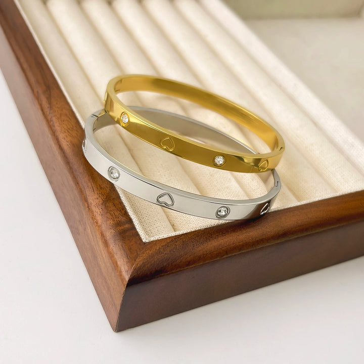 Perry Dainty Heart Zircon Bangle